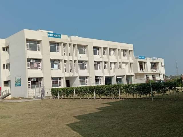 Geeta_Institute_of_Education